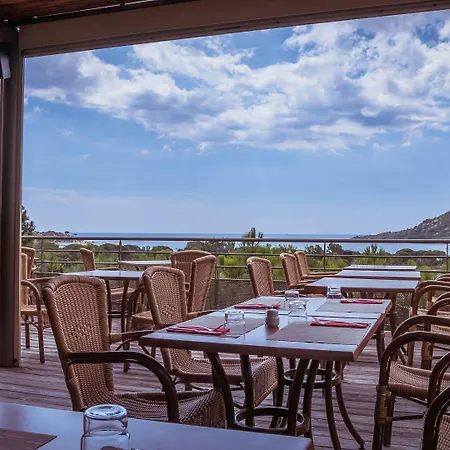 Ξενοδοχείο με διαμερίσματα Castell'verde 3*