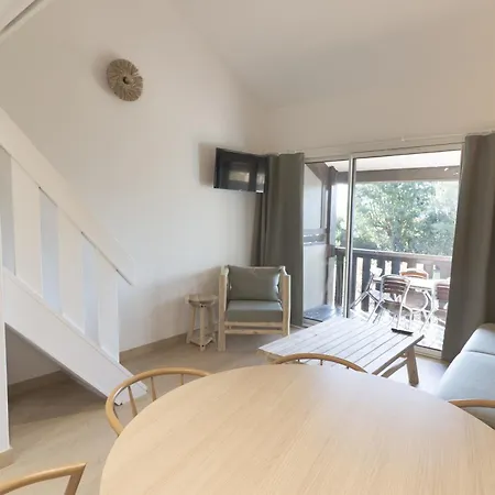 Castell'verde Aparthotel 3*