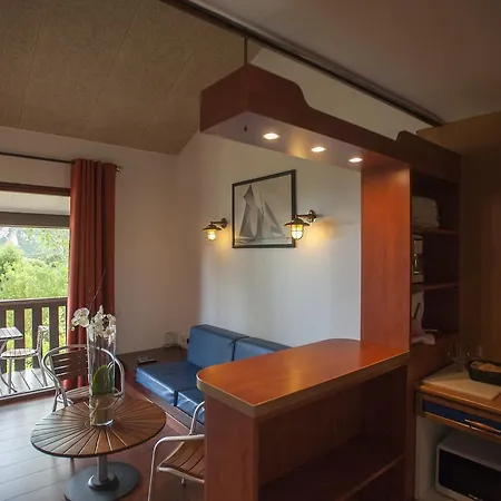 Apart-hotel Castell'verde 3*