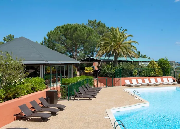 Castell'verde Aparthotel 3*