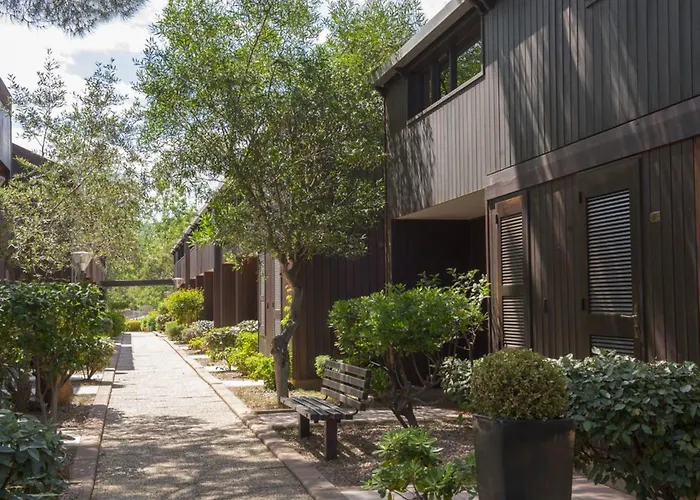 Aparthotel Castell'verde 3*