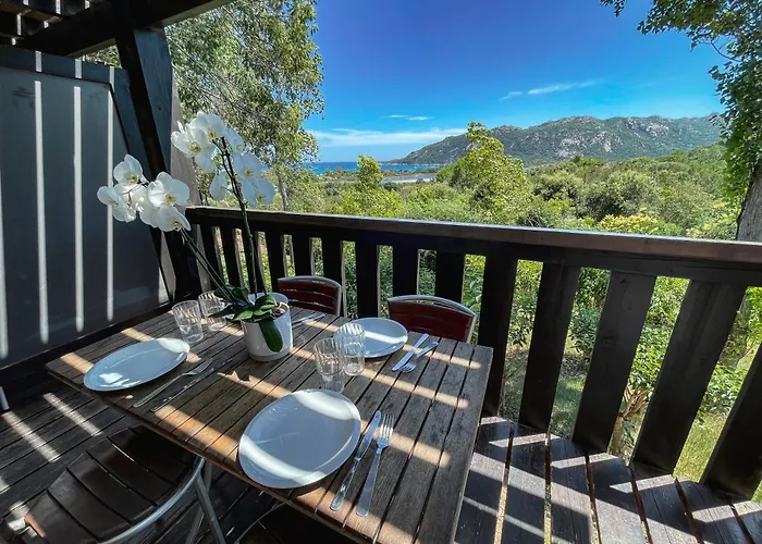 Castell'verde アパートホテル